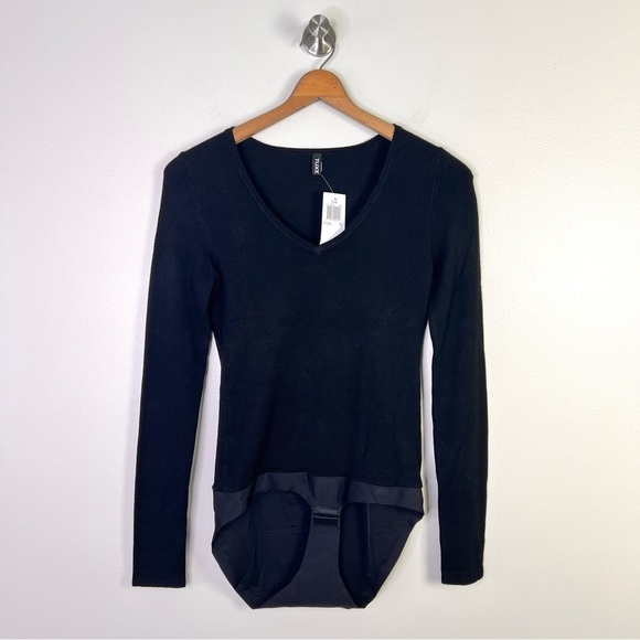 Tuxe Bodywear Tops - Tuxe Bodywear Protege Black Fine Knit V-Neck Bodysuit